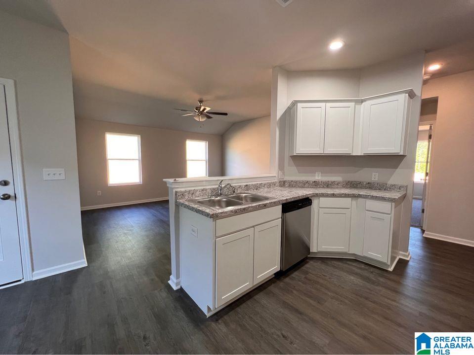 405 Antler Way Lincoln, AL 35096 - Photo 5 of 16