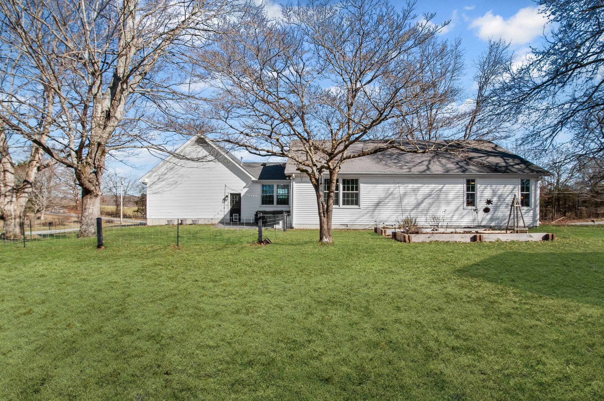 208 Old Columbia Road Dickson, TN 37055 - Photo 40 of 44 Gallery Image 40