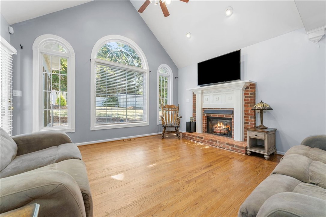 151 Hannah Circle Anderson, SC 29621 - Photo 5 of 37