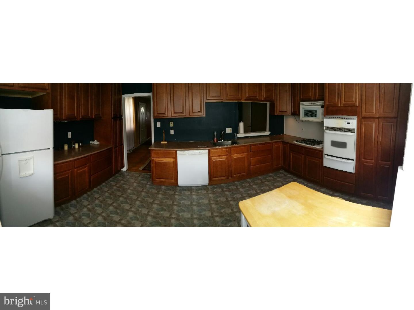 7331 Hill Road Philadelphia, PA 19128 - Photo 2 of 25 Gallery Image 2