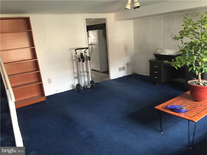 7331 Hill Road Philadelphia, PA 19128 - Photo 10 of 25 Gallery Image 10