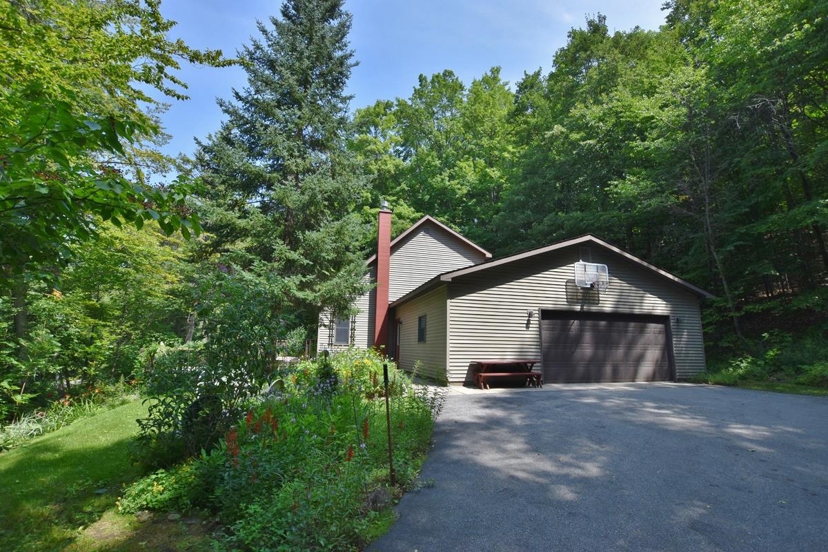 2247 South Richter Road Suttons Bay, MI 49682 - Photo 46 of 60 1914563-45.JPG