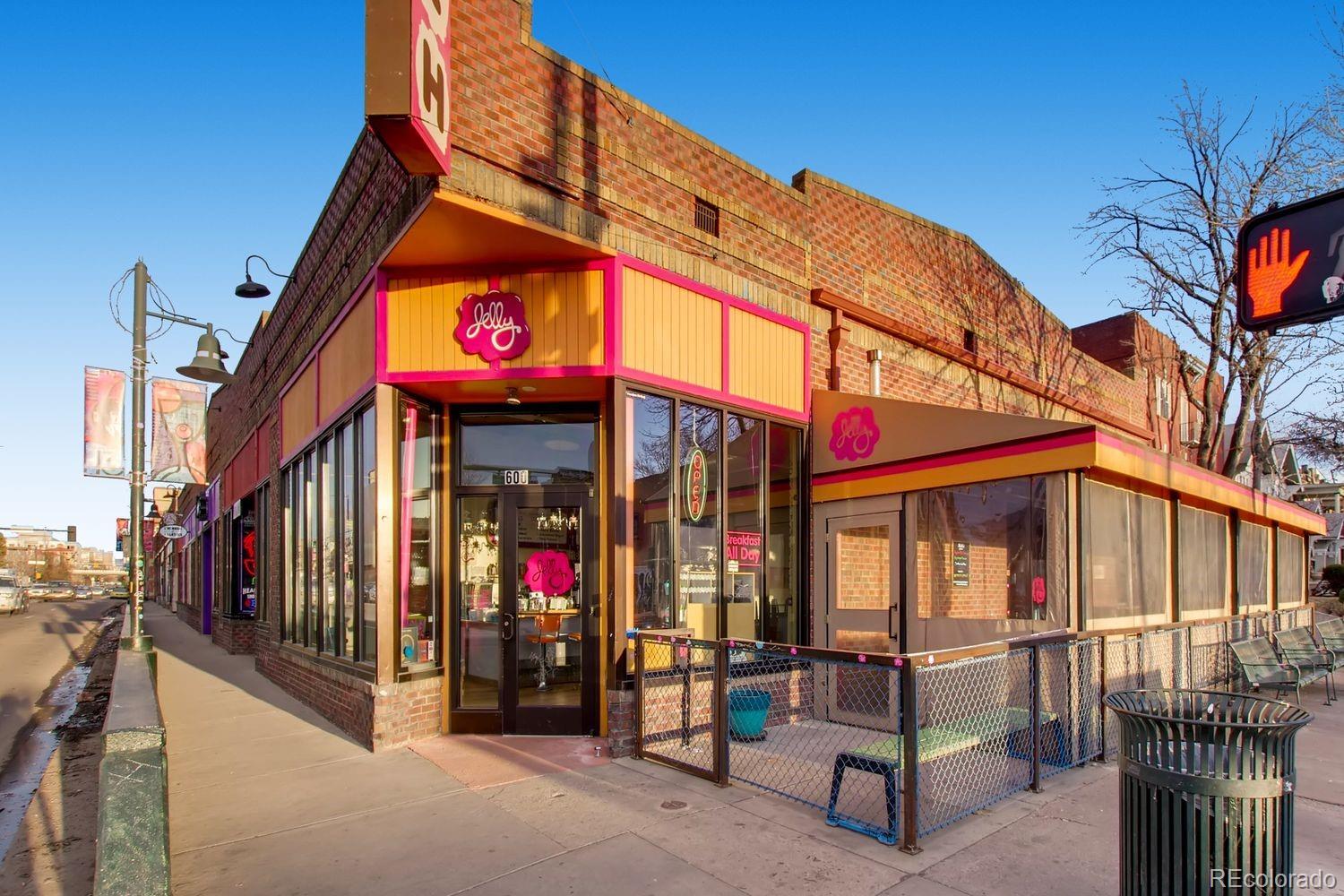 960 Sherman Street, Unit 1B Denver, CO 80203 - Photo 24 of 25 a view of a building with sitting area