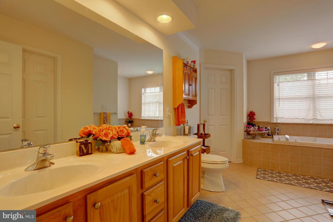 259 Squire Lane Lititz, PA 17543 - Photo 19 of 21 Gallery Image 19