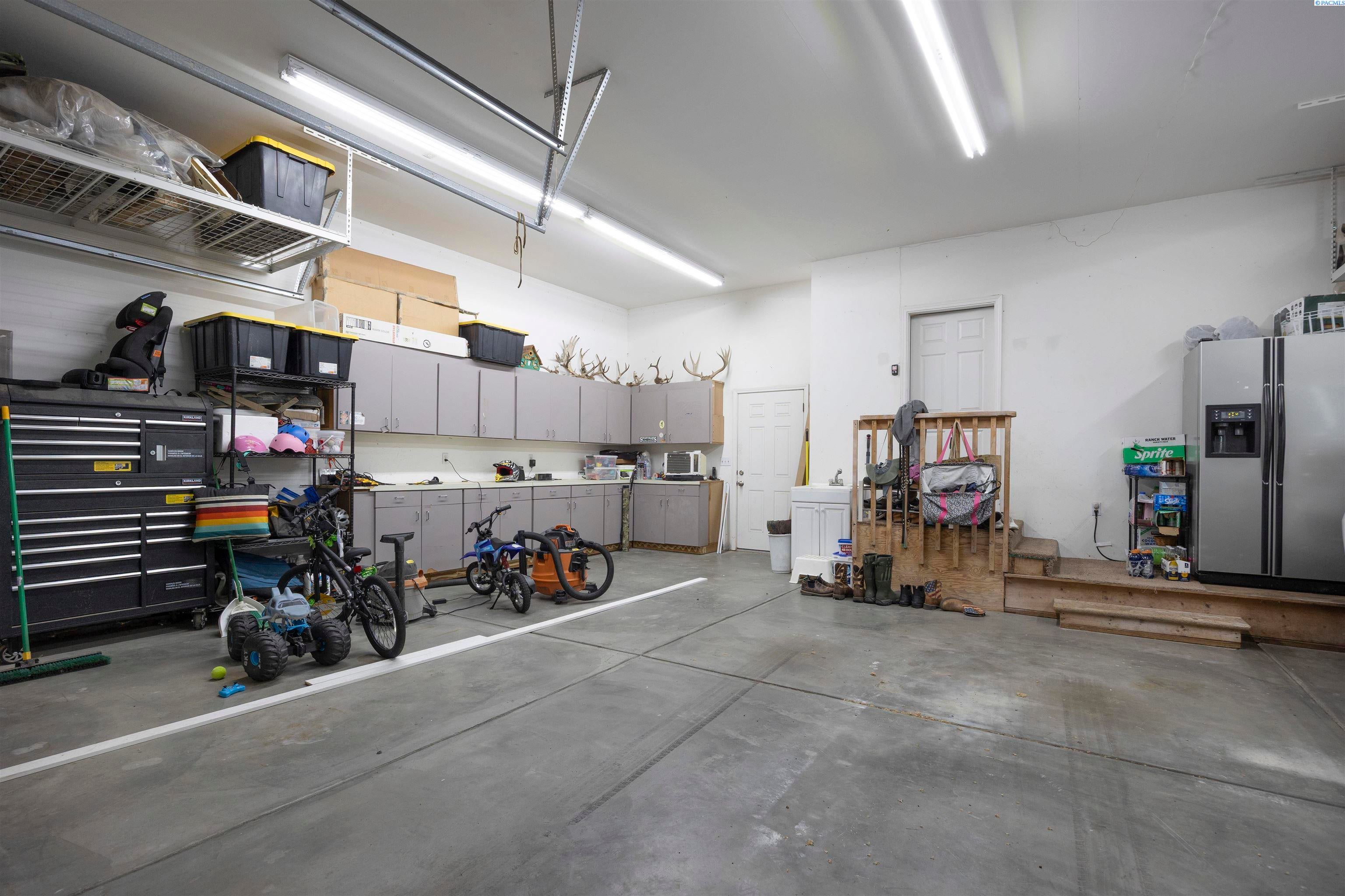 92104 East Sagebrush Road Kennewick, WA 99338 - Photo 38 of 43 Gallery Image 38