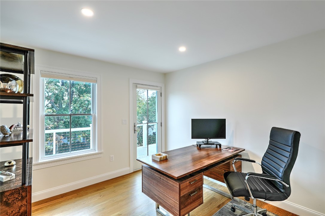 11 Shields Street Newport, RI 02840 - Photo 27 of 32