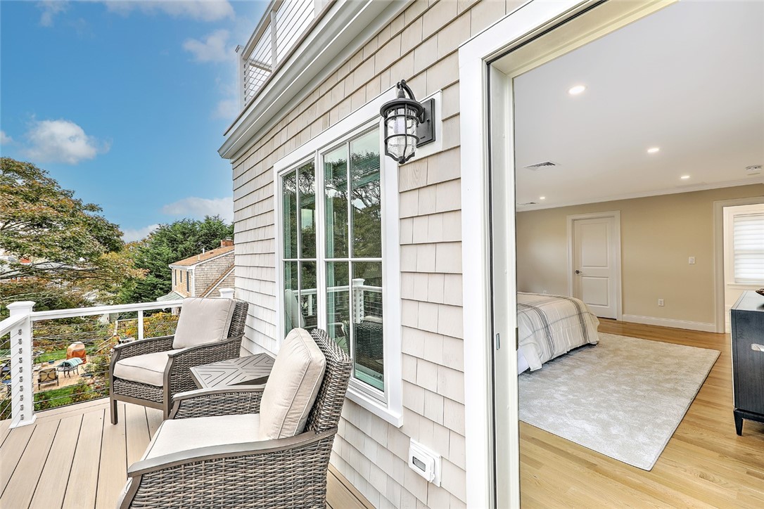 11 Shields Street Newport, RI 02840 - Photo 9 of 32