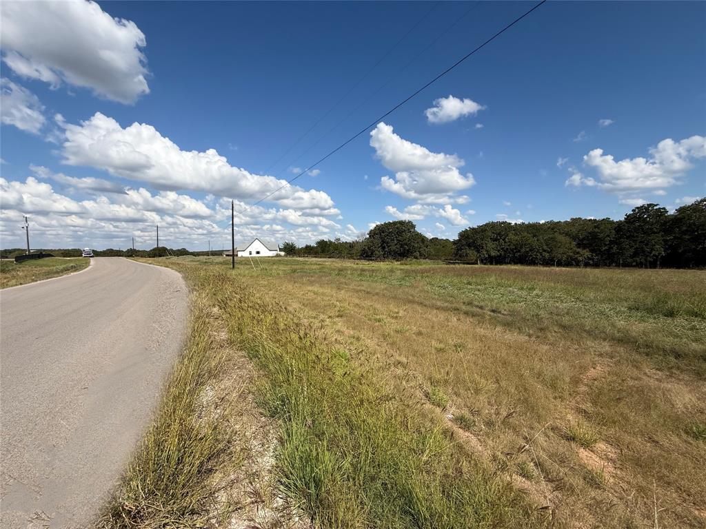 330 Rolling Rnch Boulevard Alvord, TX 76225 - Photo 9 of 21 a view of an ocean and beach