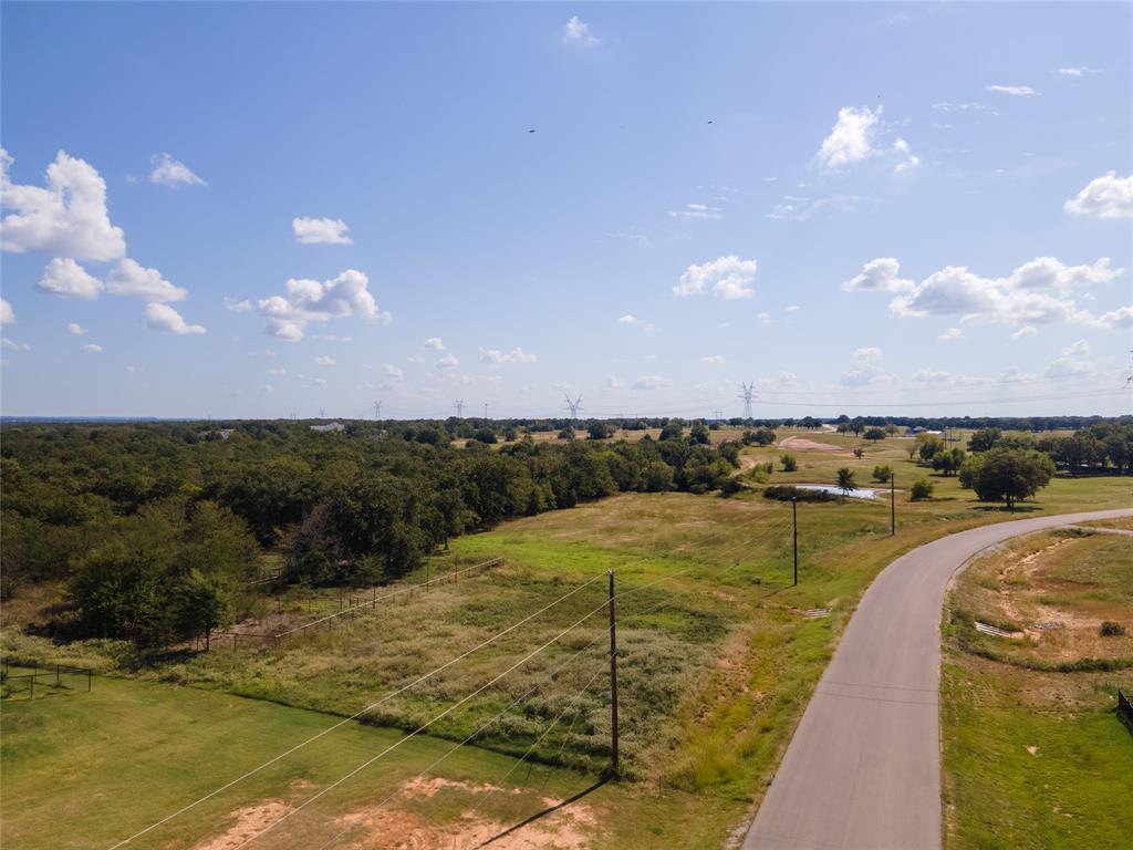 330 Rolling Rnch Boulevard Alvord, TX 76225 - Photo 10 of 21 a view of an ocean & building