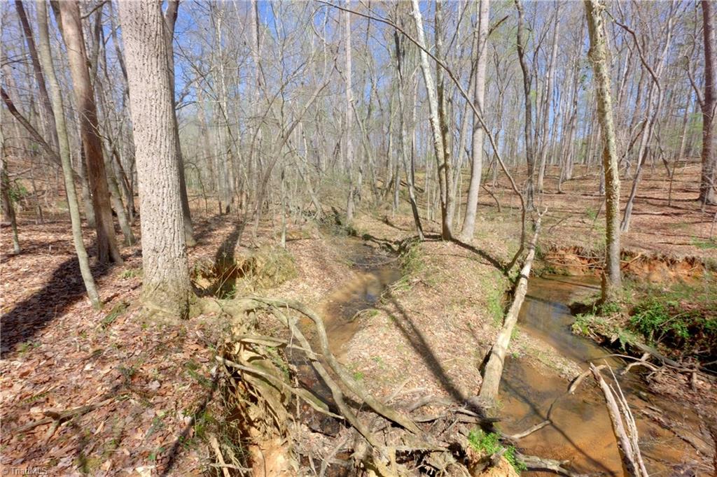 3 Alexander Farm Road Harmony, NC 28634 - Photo 9 of 27