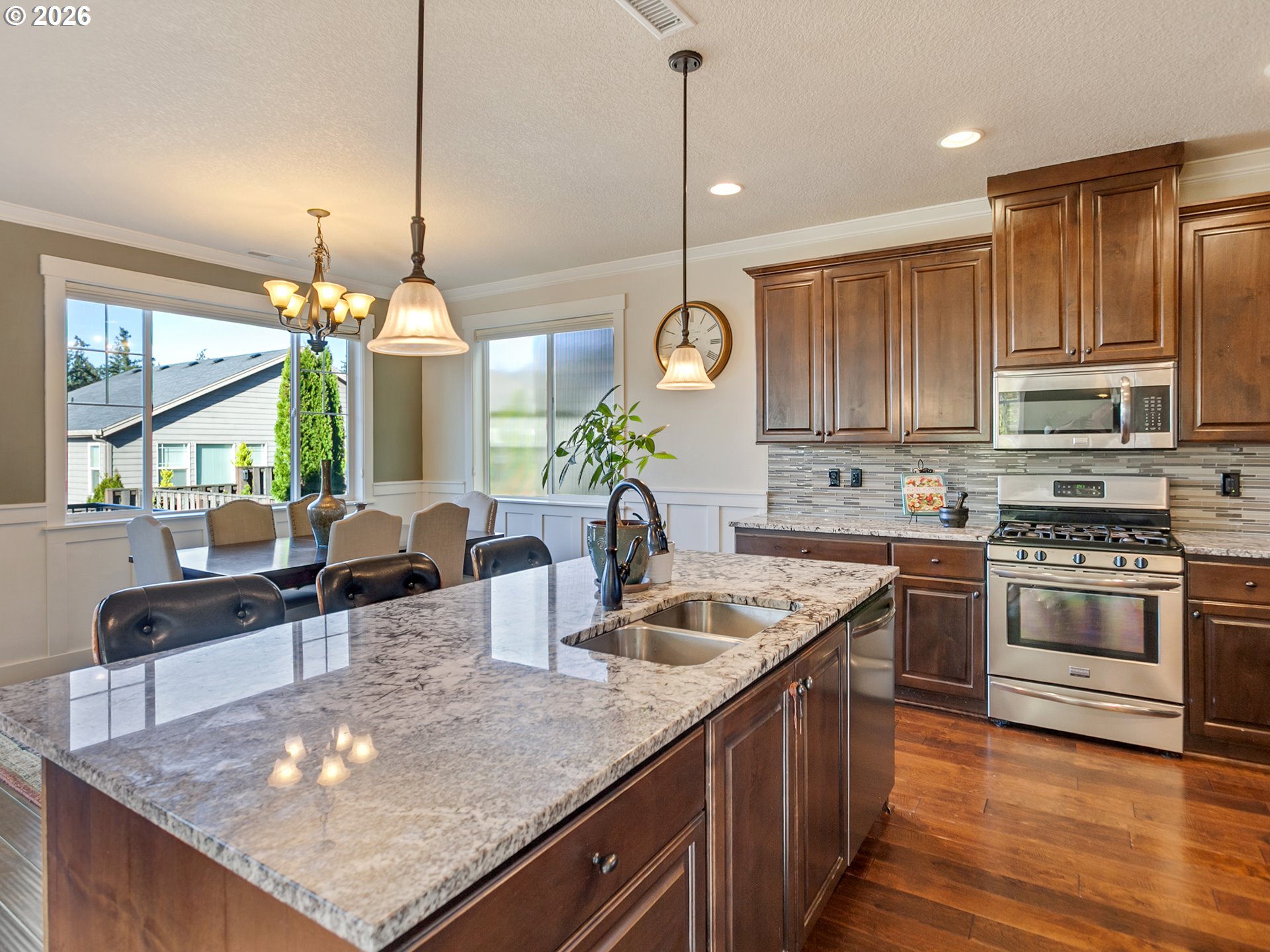 20381 Southwest Navarre Lane Beaverton, OR 97007 - Photo 12 of 47 Kitchen