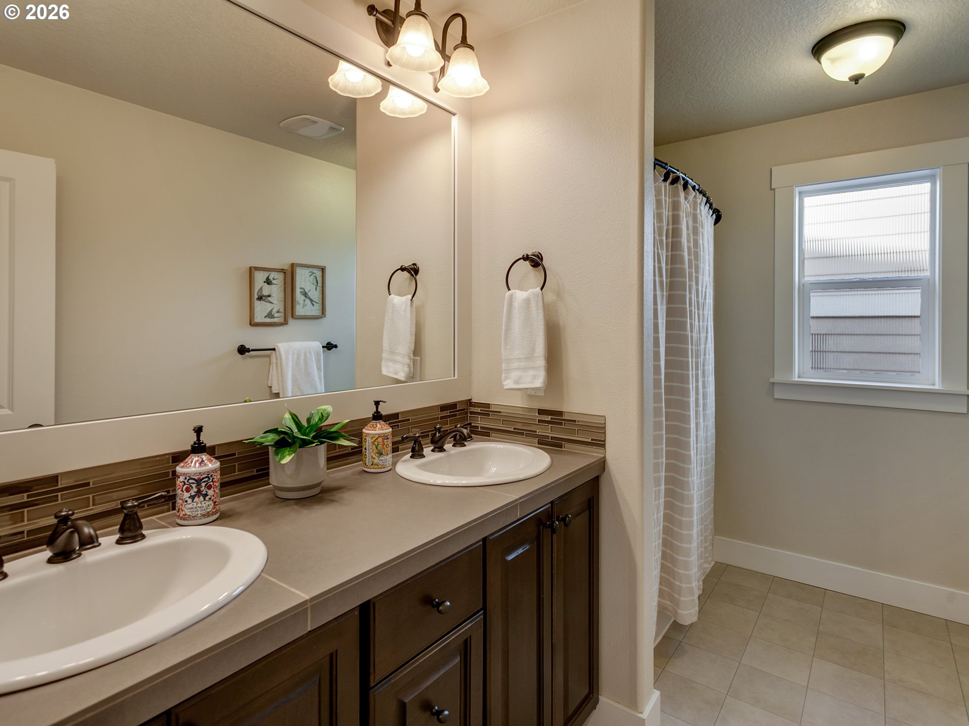 20381 Southwest Navarre Lane Beaverton, OR 97007 - Photo 26 of 47 Bathroom