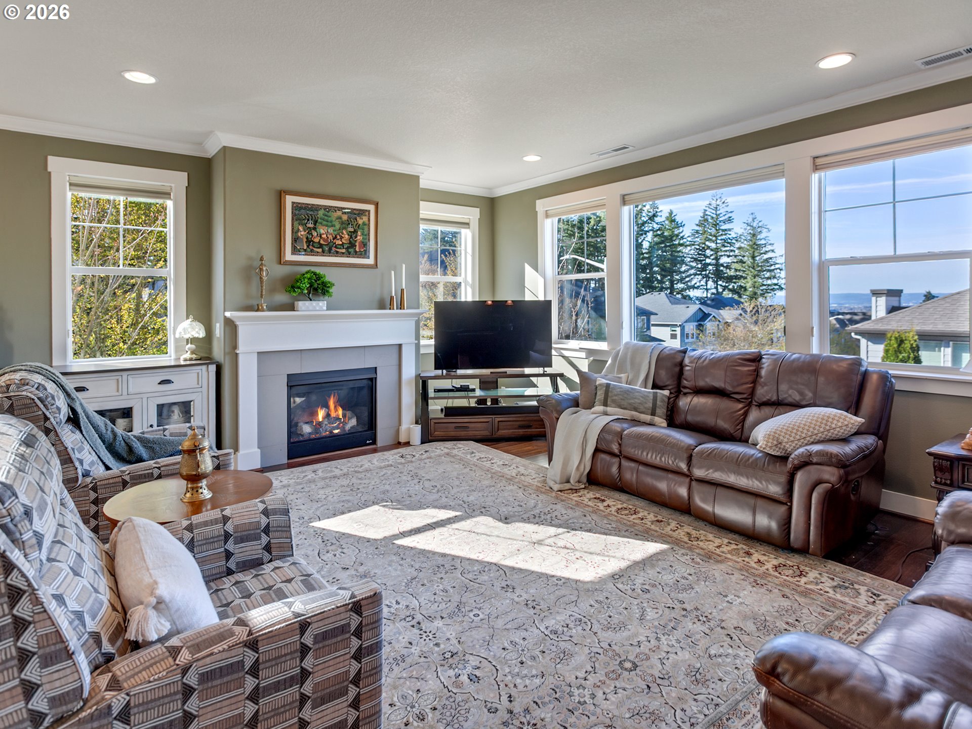20381 Southwest Navarre Lane Beaverton, OR 97007 - Photo 3 of 47 Living Room