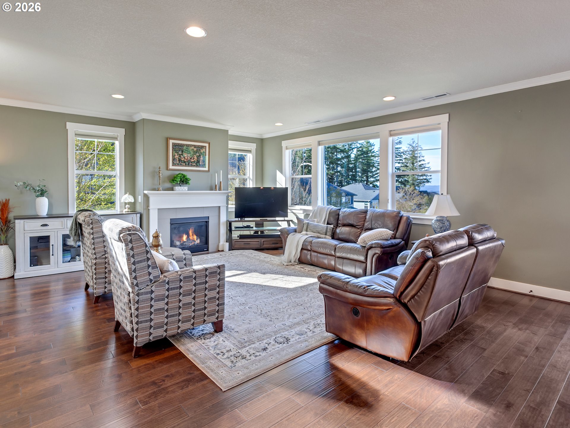 20381 Southwest Navarre Lane Beaverton, OR 97007 - Photo 8 of 47 Living Room