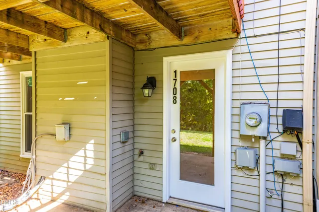 $3,500 | 1708 Ithaca Lane, Unit A, Raleigh, NC 27606