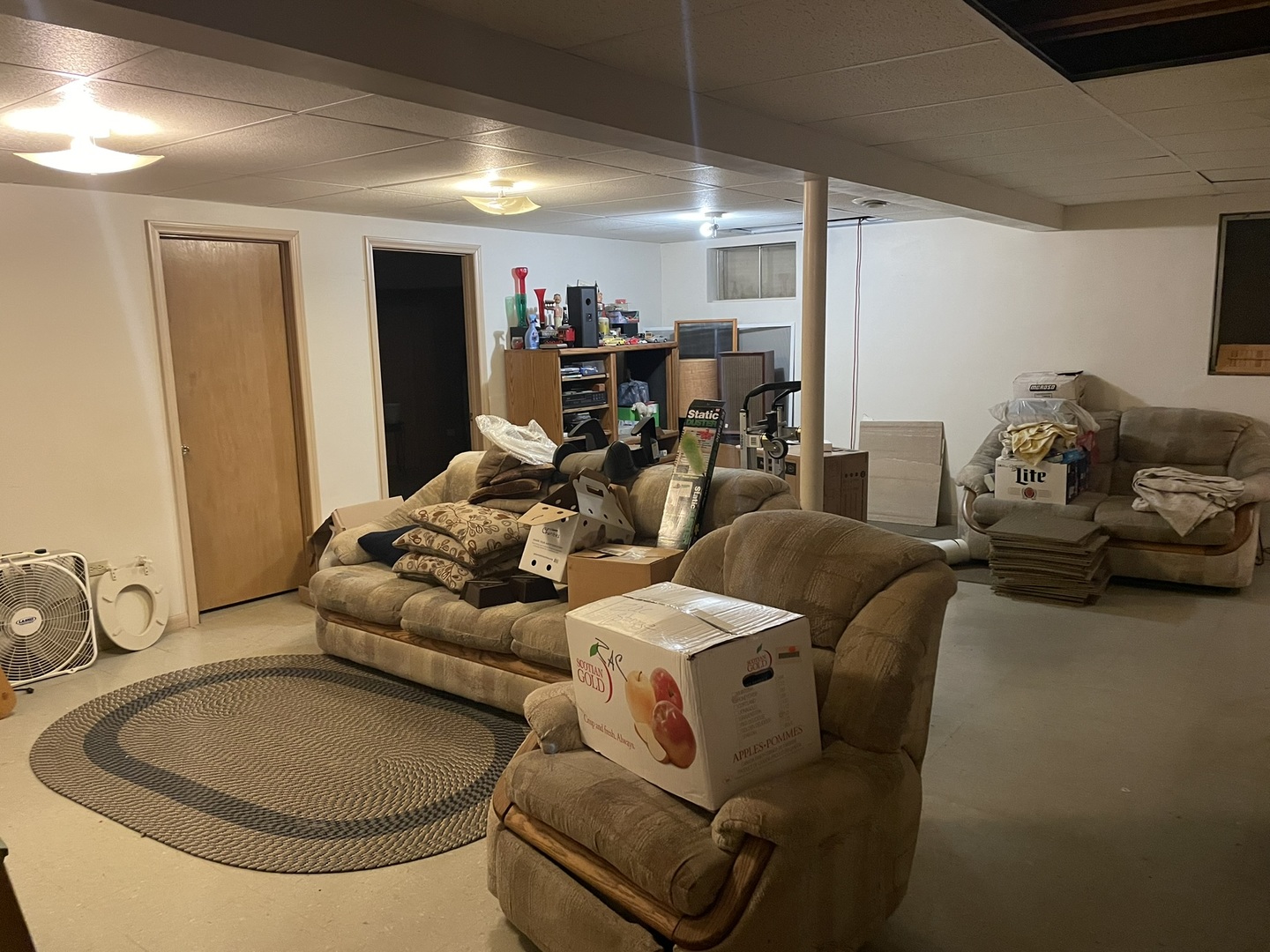 970 Marley Road New Lenox, IL 60451 - Photo 17 of 22 a living room with furniture and a mirror