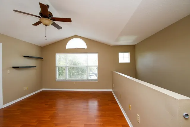 a view of empty room with window