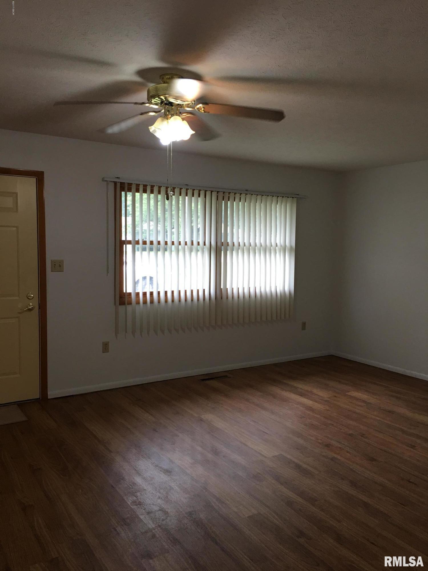 425 Springfield Avenue Anna, IL 62906 - Photo 9 of 11 Gallery Image 9