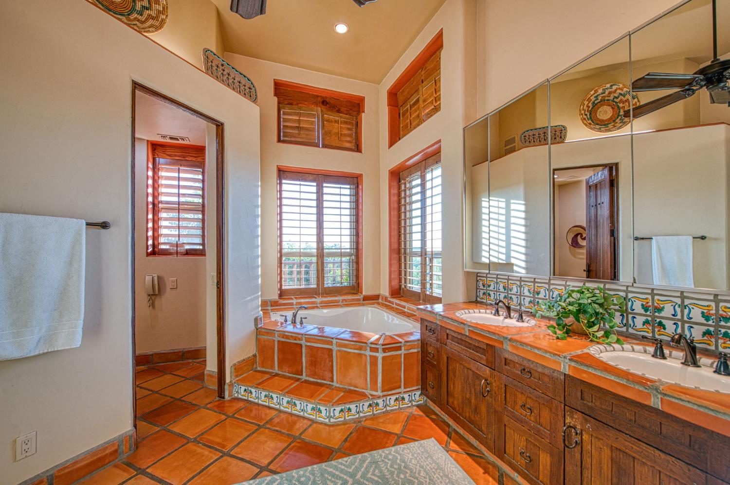 15516 North Friant Road Friant, CA 93626 - Photo 45 of 99 Primary Suite Bath