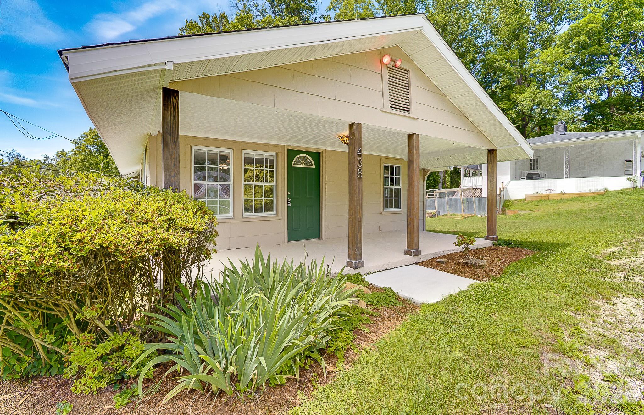 438 Loop Road Hendersonville, NC 28792 - Photo 34 of 40