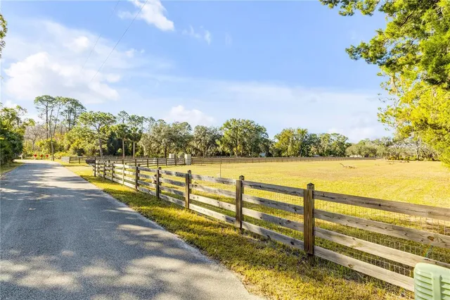 $1,399,000 | 420 Roberts Road, Pierson, FL 32180