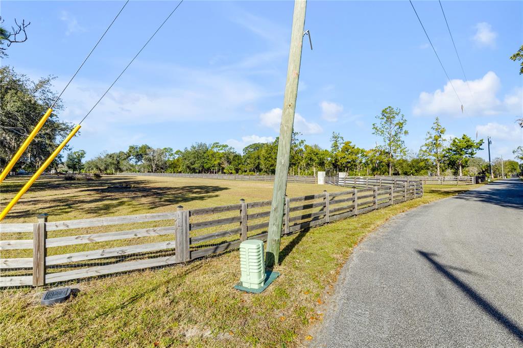 420 Roberts Road Pierson, FL 32180 - Photo 14 of 37