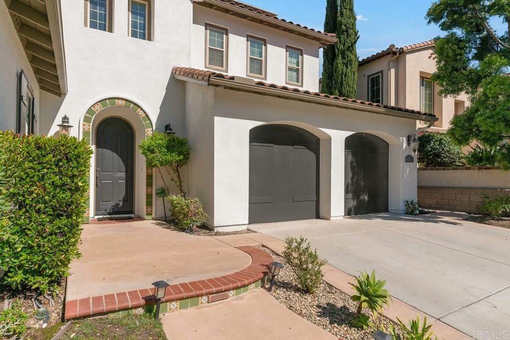 832 Genoa Way San Marcos, CA 92078 - Photo 4 of 42