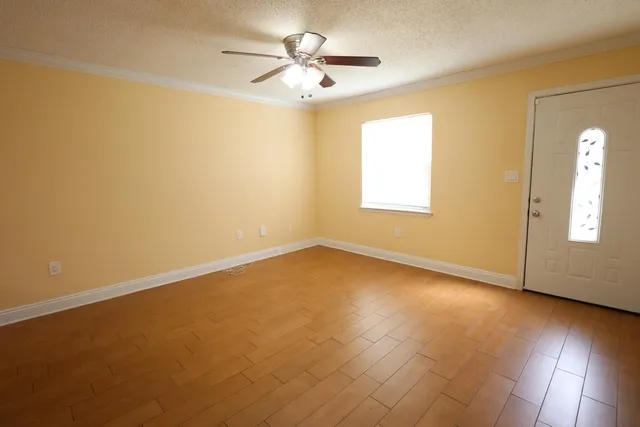 $1,350 | 806 Fairview Drive, Unit D, Fort Walton Beach, FL 32547