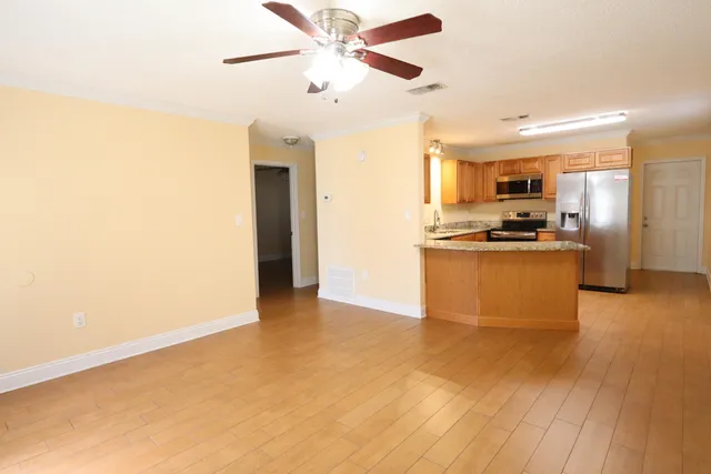 $1,350 | 806 Fairview Drive, Unit D, Fort Walton Beach, FL 32547