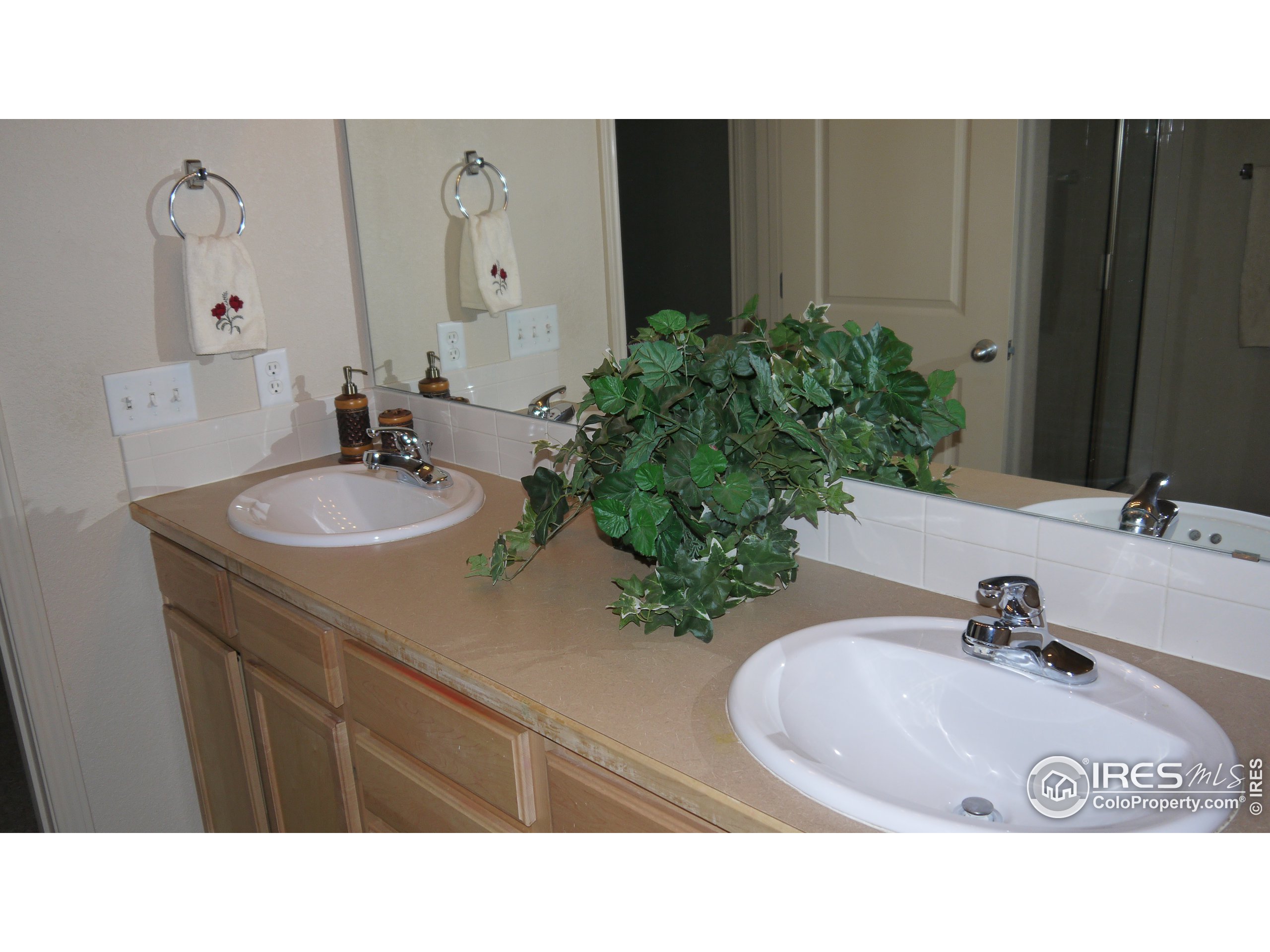 4672 West 20th Street Road, Unit 412 Greeley, CO 80634 - Photo 10 of 12