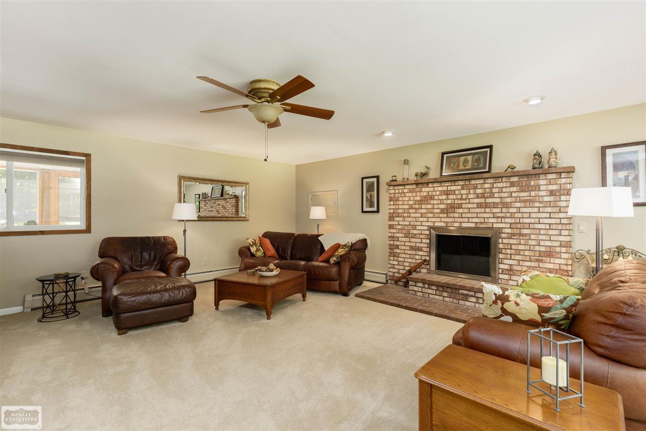 2320 Birch Road St. Clair, MI 48079 - Photo 10 of 41 50015563-9.JPG