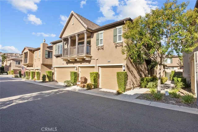 $564,900 | 28468 Santa Rosa Lane, Unit 534, Saugus, CA 91350