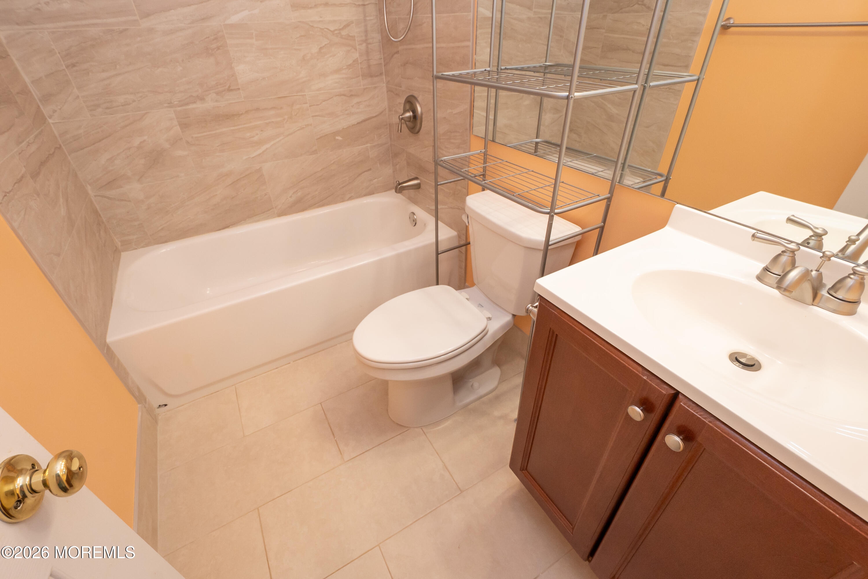 39A Winthrop Road, Unit 39B Monroe Township, NJ 08831 - Photo 22 of 36 39B Winthrop-628146