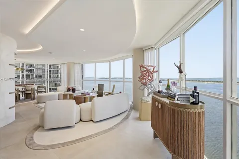 $2,150,000 | 2025 Brickell Avenue, Unit 1401, Miami, FL 33129