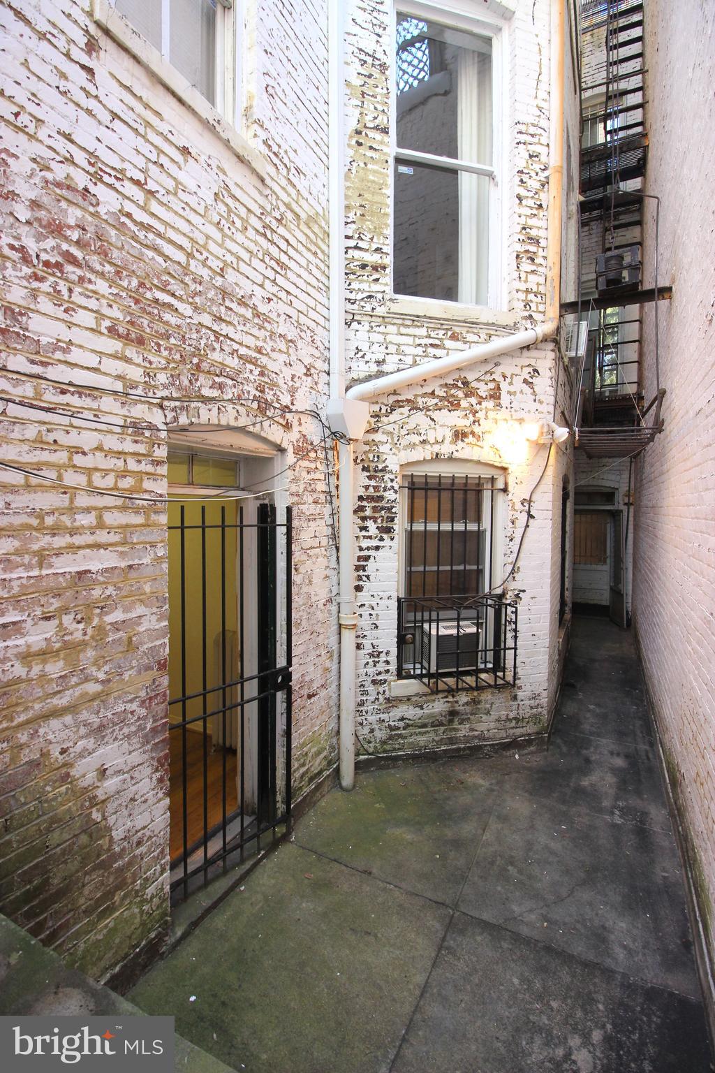 1809 19th Street Northwest, Unit 2 Washington, DC 20009 - Photo 13 of 15