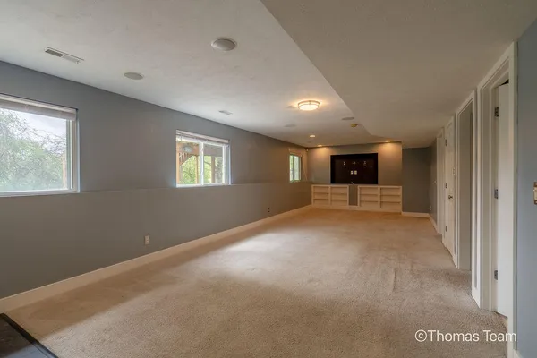 $379,900 | 698 Silver Brook Drive Southeast, Grand Rapids, MI 49548