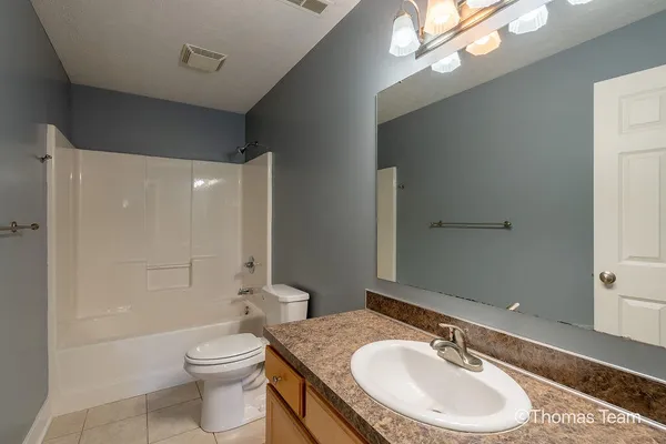 $379,900 | 698 Silver Brook Drive Southeast, Grand Rapids, MI 49548