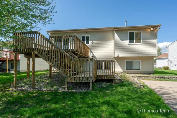 $379,900 | 698 Silver Brook Drive Southeast, Grand Rapids, MI 49548