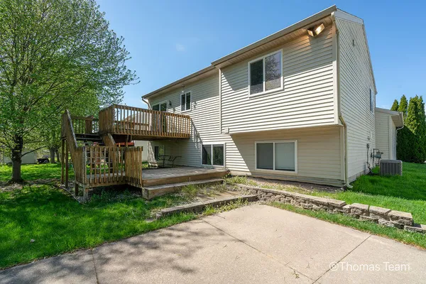 $379,900 | 698 Silver Brook Drive Southeast, Grand Rapids, MI 49548