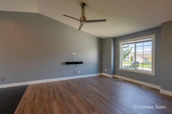 $379,900 | 698 Silver Brook Drive Southeast, Grand Rapids, MI 49548