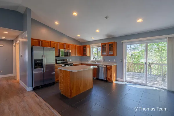 $379,900 | 698 Silver Brook Drive Southeast, Grand Rapids, MI 49548