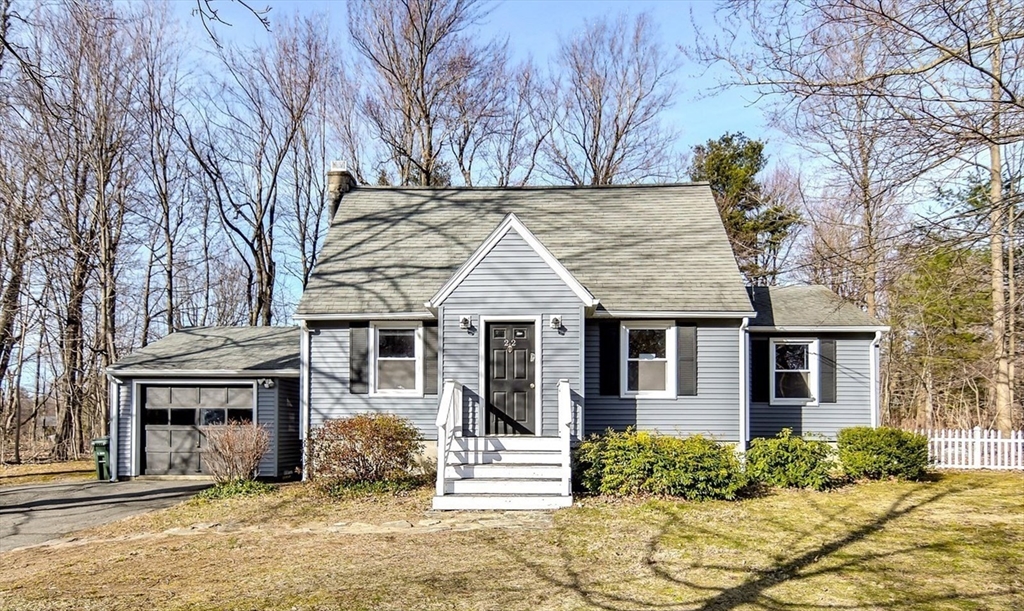 22 Doyle Road Holden, MA 01520 - Photo 1 of 32 Gallery Image 1