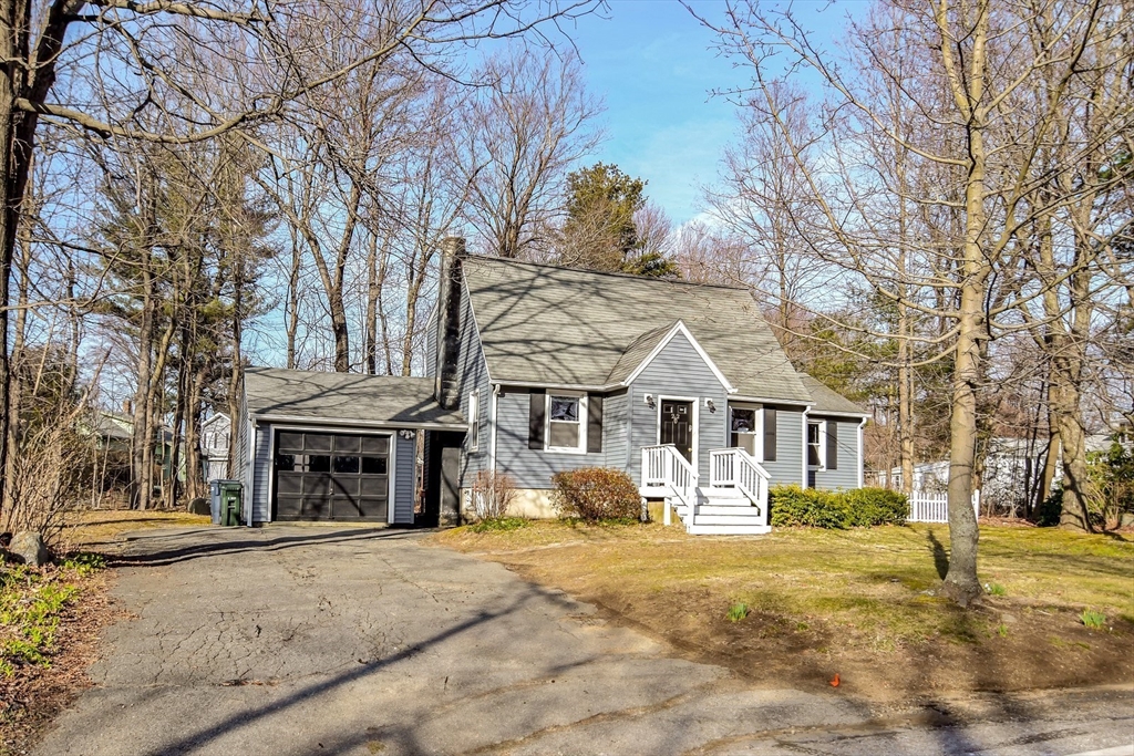 22 Doyle Road Holden, MA 01520 - Photo 2 of 32 Gallery Image 2