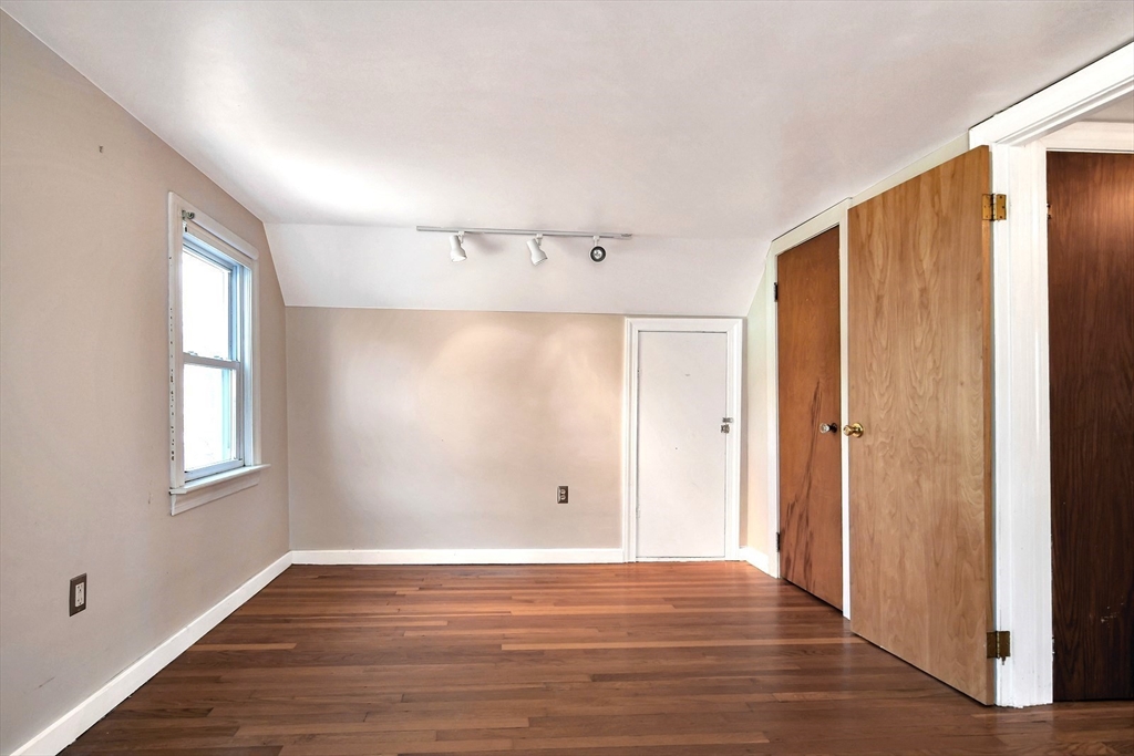 22 Doyle Road Holden, MA 01520 - Photo 28 of 32 Gallery Image 28