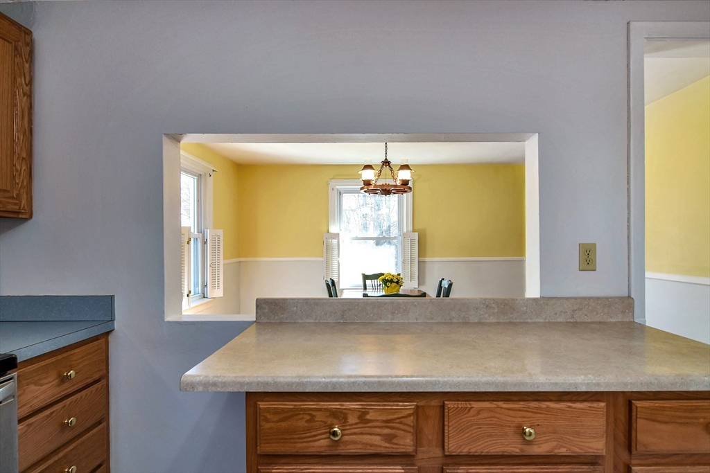 22 Doyle Road Holden, MA 01520 - Photo 7 of 32 Gallery Image 7