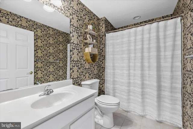 a picture of a room with windows