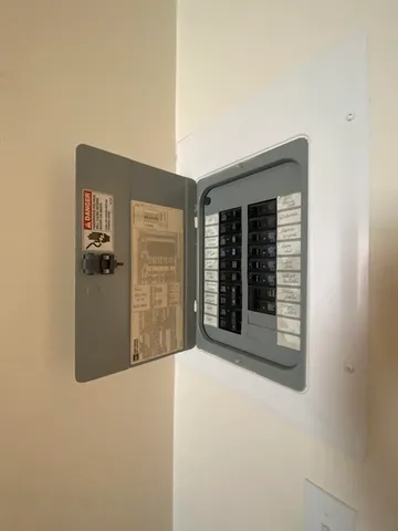 $325,000 | 8 A Elm Street, Unit 8A, Framingham, MA 01701