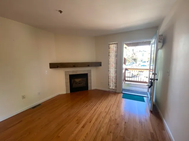 $325,000 | 8 A Elm Street, Unit 8A, Framingham, MA 01701