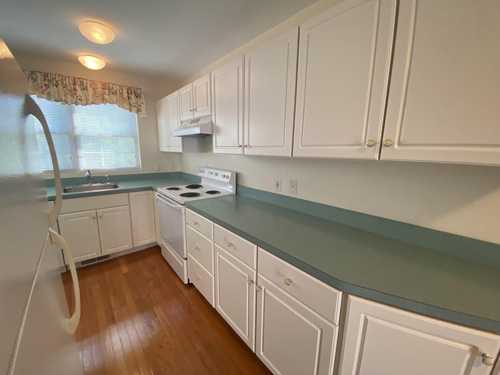 8 A Elm Street, Unit 8A Framingham, MA 01701 - Photo 9 of 15