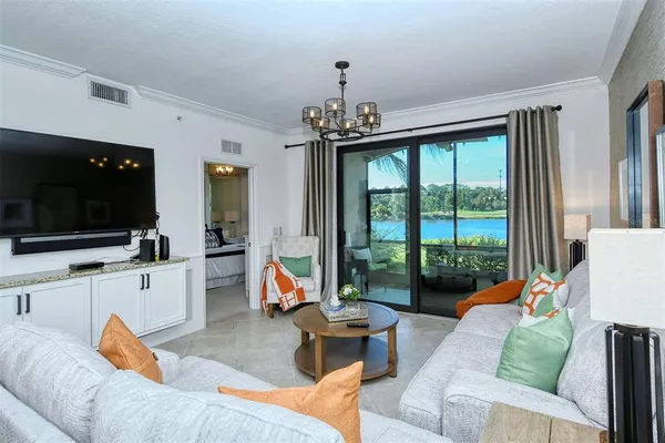 $6,000 | 16706 Vardon Terrace, Unit 105, Bradenton, FL 34211